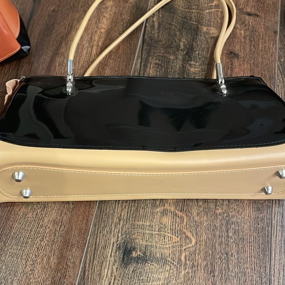 𝅺beijo patent leather Handbag purse bundle - Picture 4 of 10